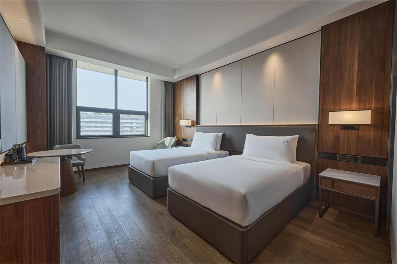 Vm Hotel Phnom Penh Exterior photo